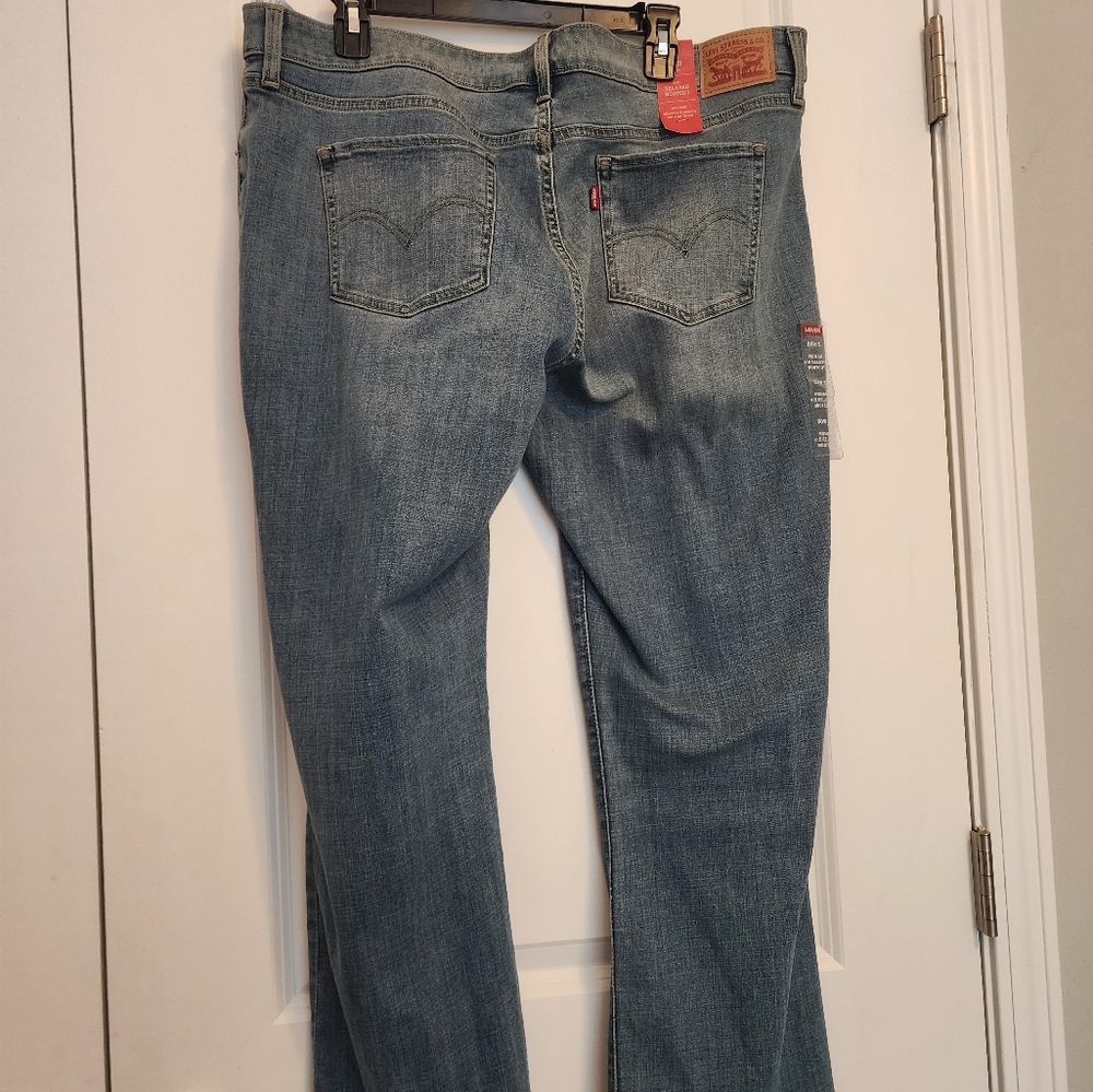 Levi jeans